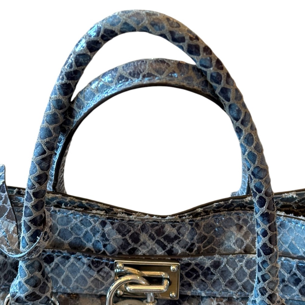 Michael’s Kors Blue Snakeskin Hamilton Bag - Picture 5 of 11
